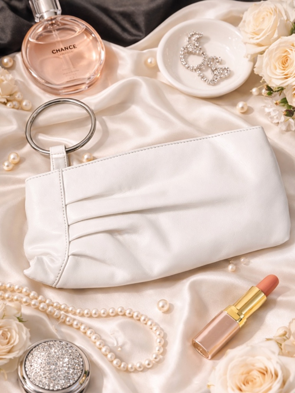 White Faux Leather Wristlet Clutch Silver Ring Handle Y2K Minimalist Bag - Picture 2 of 7